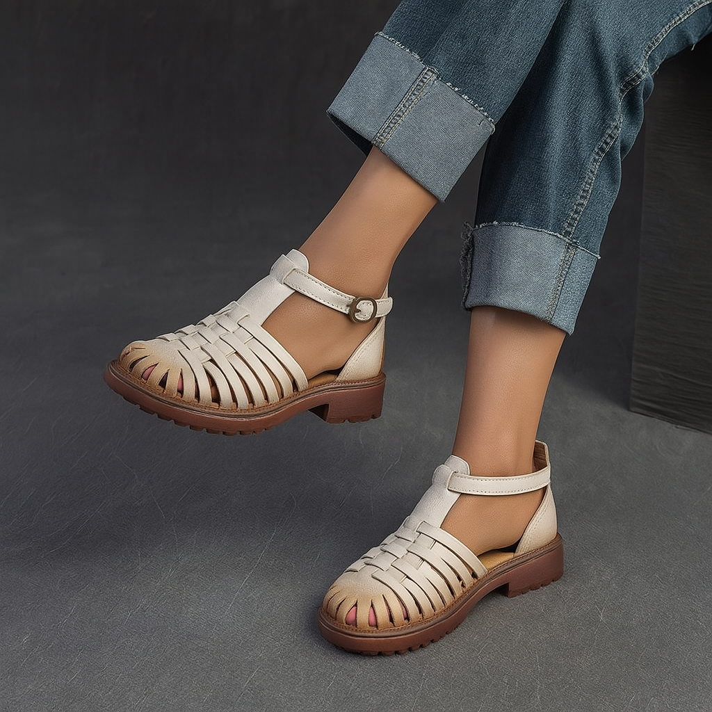 Sandale en cuir tressé pour femme, modèle Artisanale par Azilini, protection et confort optimal