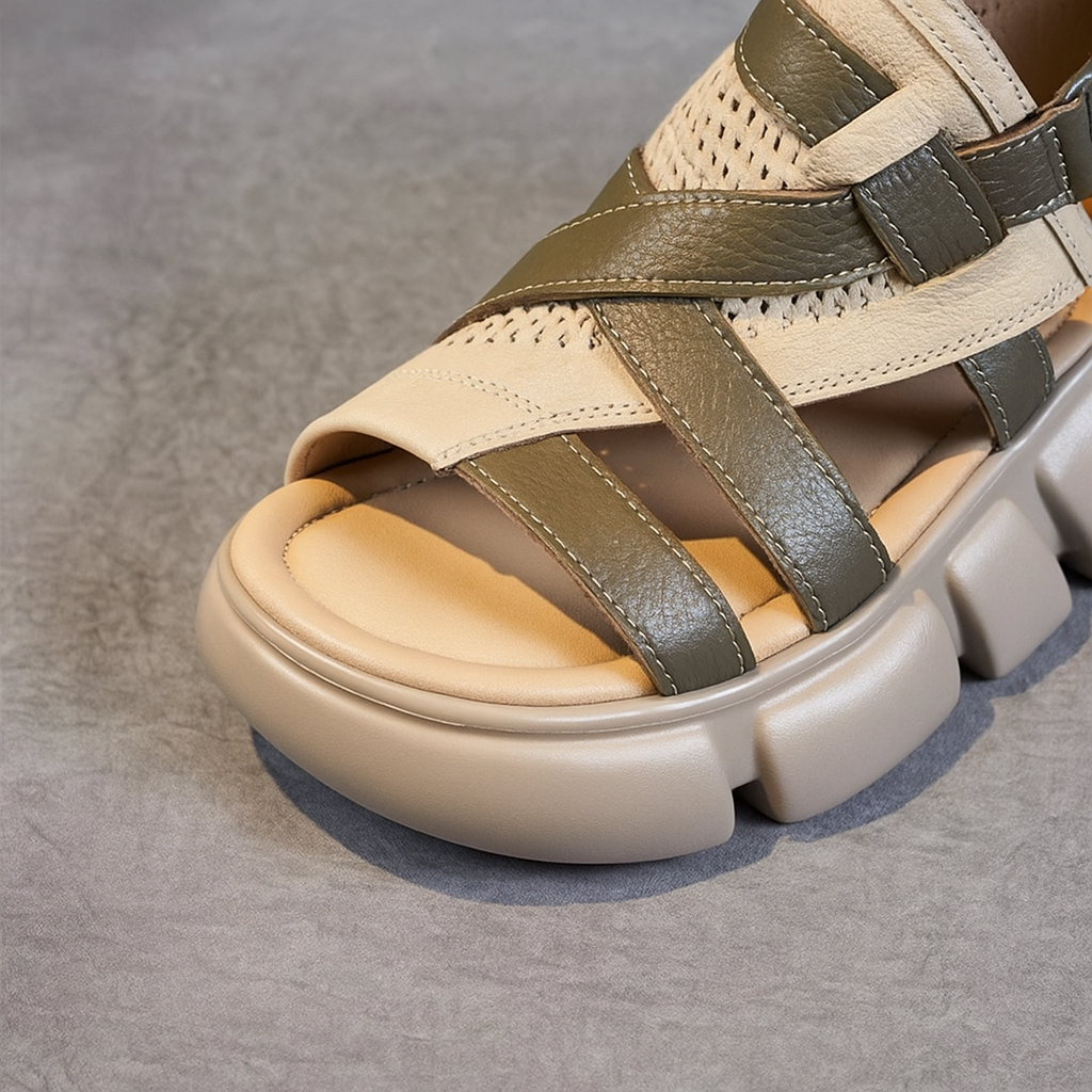 Sandale plateforme en cuir pour femme, modèle Sculpturale par Azilini, esthétique et respirabilité