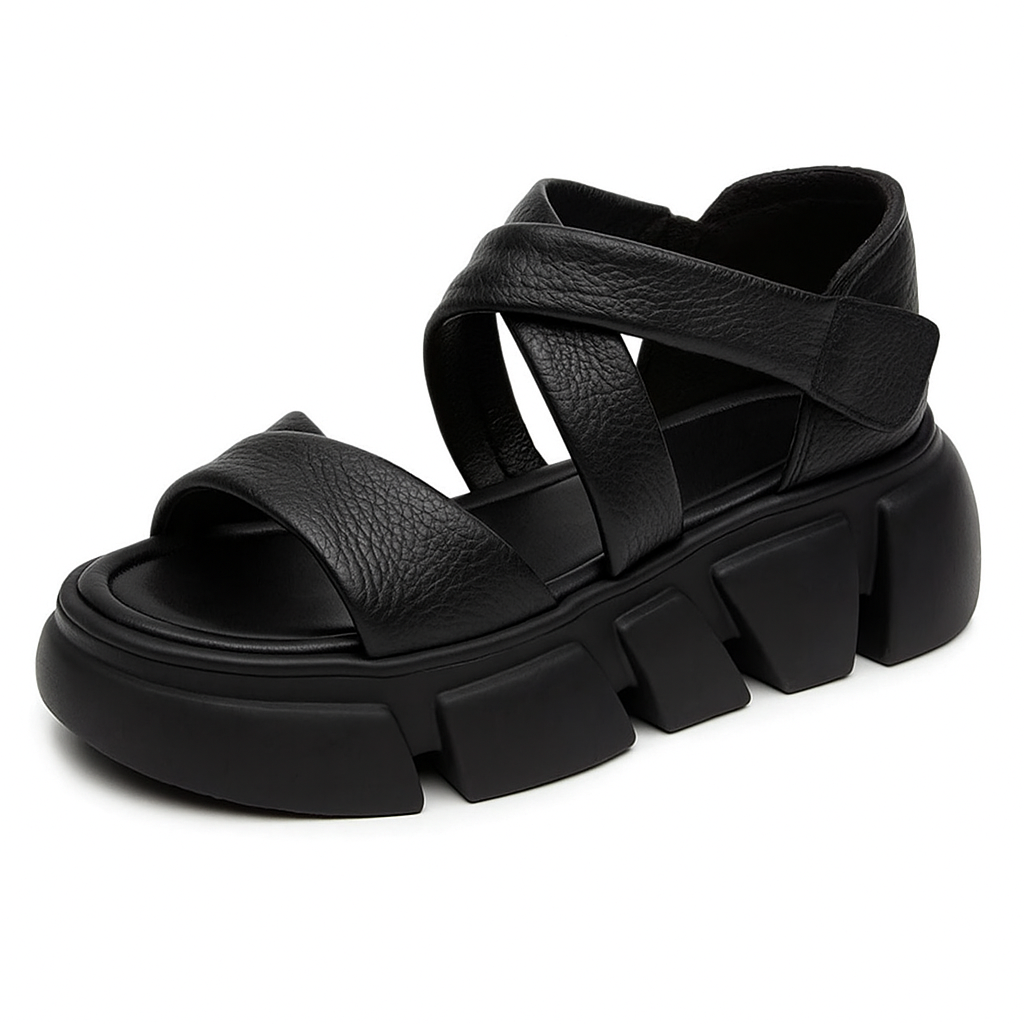 Sandale gladiateur en cuir pour femme, modèle Présence par Azilini, look affirmé et enfilage facile