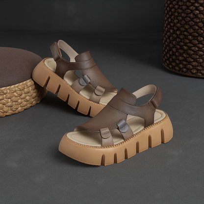 Sandale en cuir pleine fleur pour femme, modèle Exploratrice par Azilini, confort et durabilité