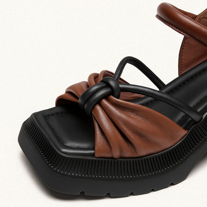 Sandale à talon en cuir avec nœud pour femme, modèle Éloquente par Azilini, look remarqué